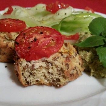 Bei 175°C Umluft ca. 10-12 min backen. Tipp: Mit frischer Guacamole servieren!