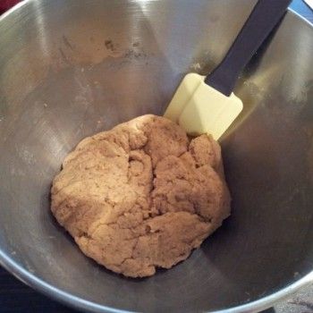 ... und zu einer Kugel formen.