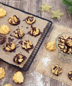 069-01_Weihnachtszauber-KOKOSMAKRONEN-lowcarb-glutenfreie-kekse-Plaetzchen-keto-sojafre-mit-schokolade