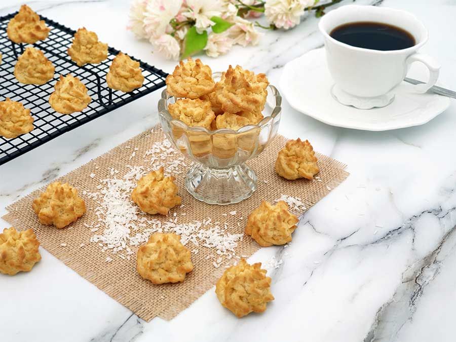 069-01_Weihnachtszauber-KOKOSMAKRONEN-lowcarb-glutenfreie-kekse-Plaetzchen-keto-sojafrei