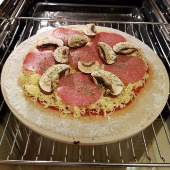 Rezept Steinofenpizza low carb glutenfrei Pizza vom Stein selbstgemacht mit Bambusfaser 42