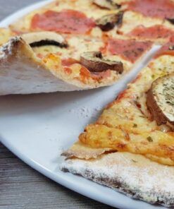 Rezept-Steinofenpizza-low-carb-glutenfrei-mit-Käserand-Pizza-vom-Stein-selbstgemacht-mit-Bambusfaser2