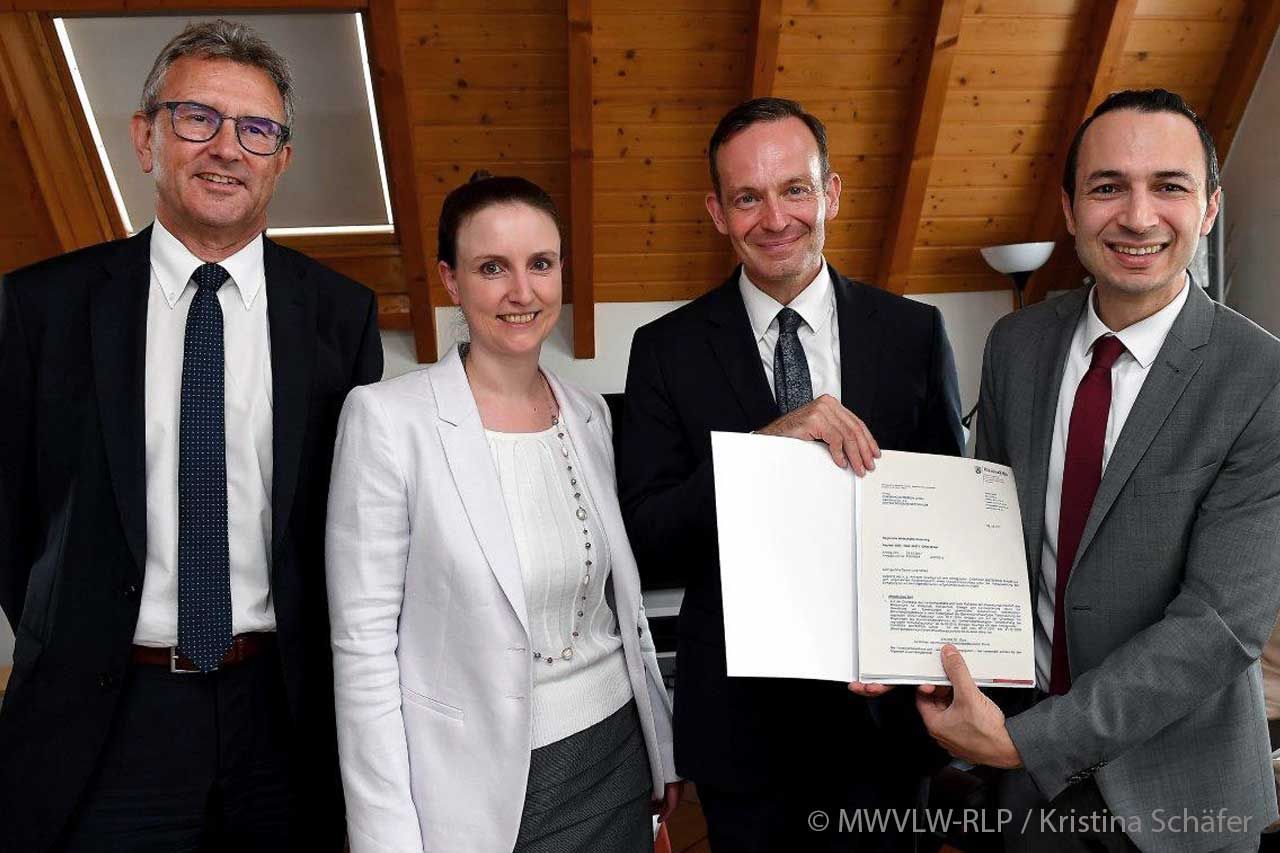 Dr. Almond Förderung Wissing Sommerreise Start Up Neubau