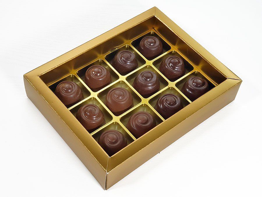 Choketo Low Carb & Keto Pralinés Großpackung mit 12 gefüllten, handgemachten Pralinen - Schokolade & Füllungen ohne Zuckerzusatz – xylitfrei