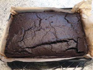Browniezauber-Brownies-vom-Blech-low-carb-glutenfrei-Rezept-keto