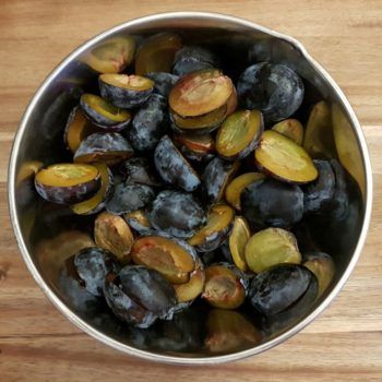 Rezept Rahm Mohn Zwetschgen-Pflaumen Gugelhupf lowcarb glutenfrei kalorienarm