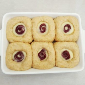 Rezept Pudding Briochebuchteln mit Fruchtcreme und Streuseln lowcarb glutenfrei