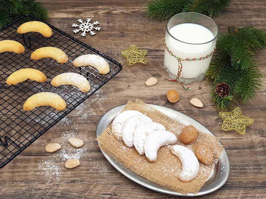 071_Plaetzchenzauber-Backmischung-low-carb-glutenfrei-keto-Vanillekipferl_Kekse_zuckerfrei