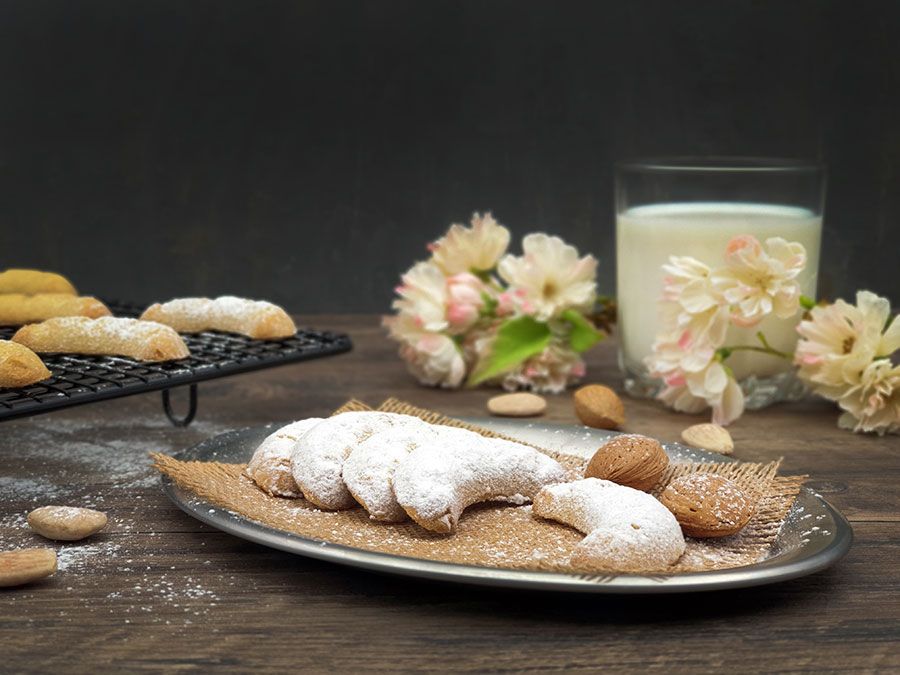 071_Plaetzchenzauber-Backmischung-low-carb-glutenfrei-keto-Vanillekipferl_Kekse_zuckerfrei