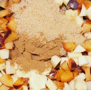 Rezept Kürbis-Zimtschmarrn mit Apfel Pflaumenröster und Vanillisauce lowcarb glutenfrei