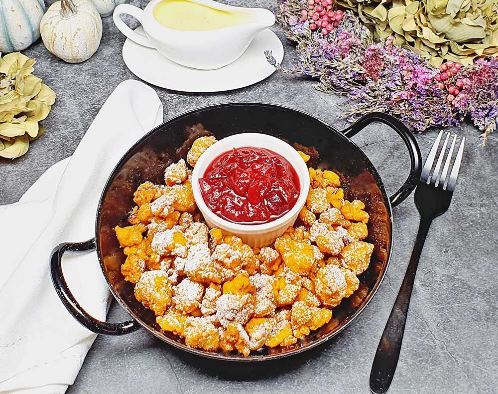 Rezept Kürbis-Zimtschmarrn mit Apfel Pflaumenröster und Vanillisauce lowcarb glutenfrei