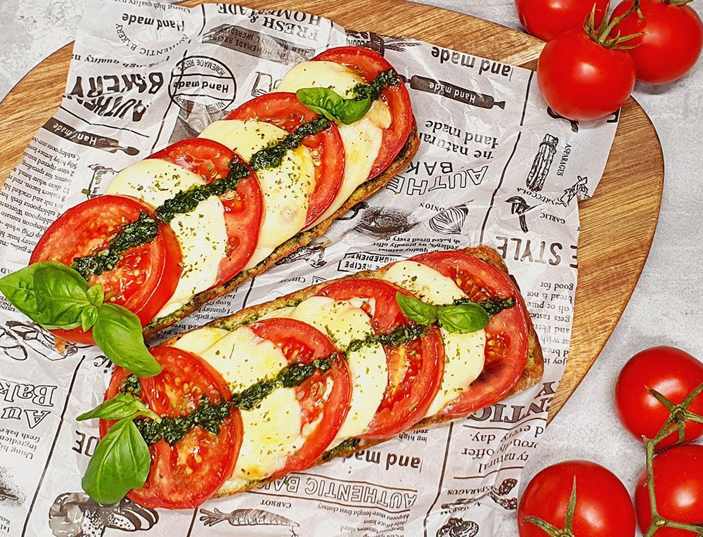 Rezept Überbackenes Caprese Baguette lowcarb keto glutenfrei