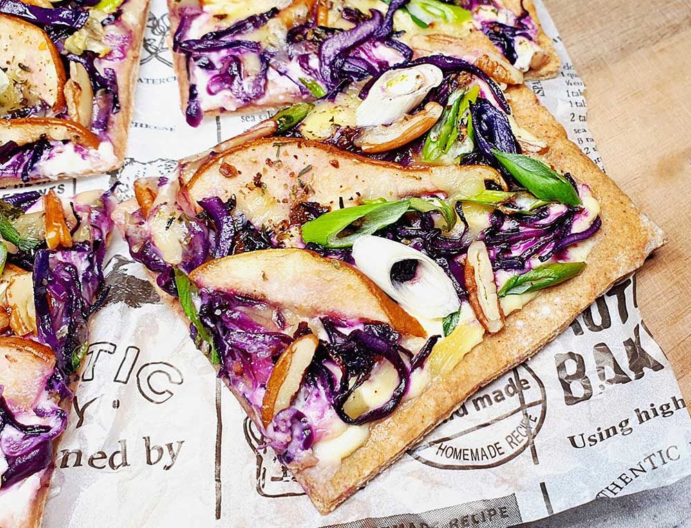 Rezept Rotkraut Birnen Flammkuchen lowcarb glutenfrei