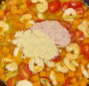 Rezept Kürbissemmelrolle mit Kürbis Garnelenpfanne low-carb keto glutenfrei