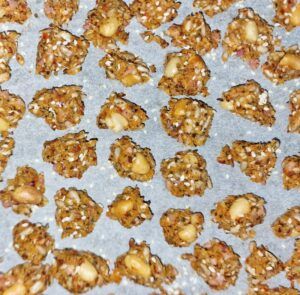 Rezept pikantes spicy Speck Müsli low-carb keto glutenfrei