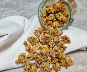 Rezept pikantes spicy Speck Müsli low-carb keto glutenfrei