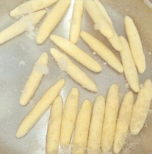 Grundrezept Schupfnudeln low-carb keto glutenfrei